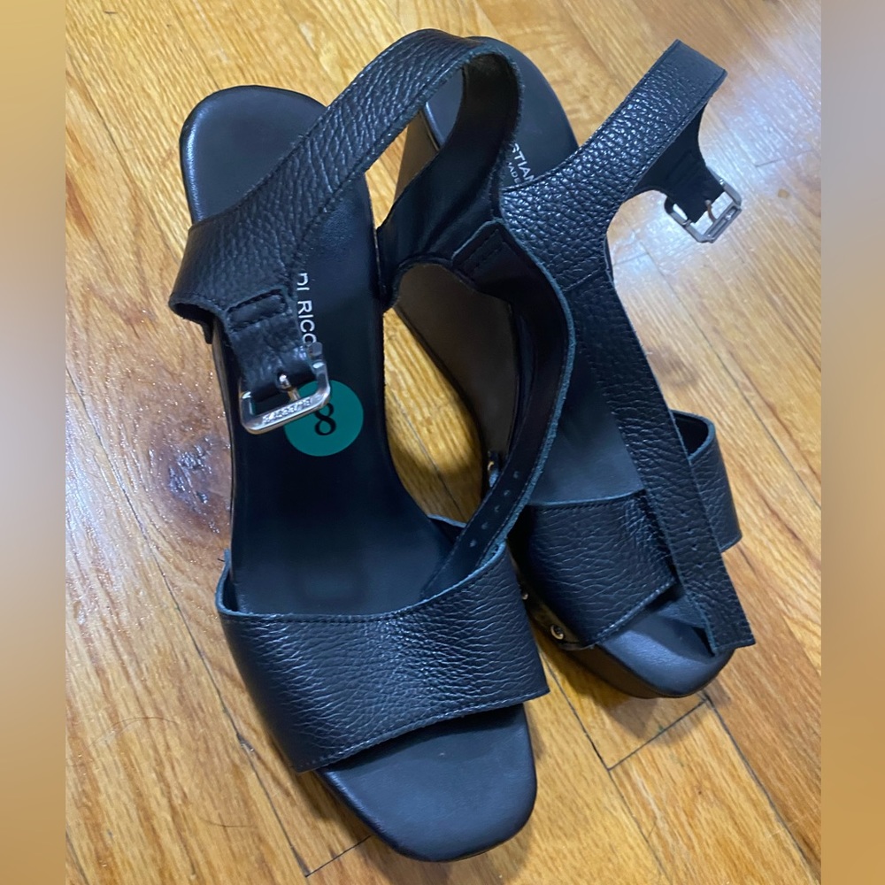Black platform heels size 8 hood condition